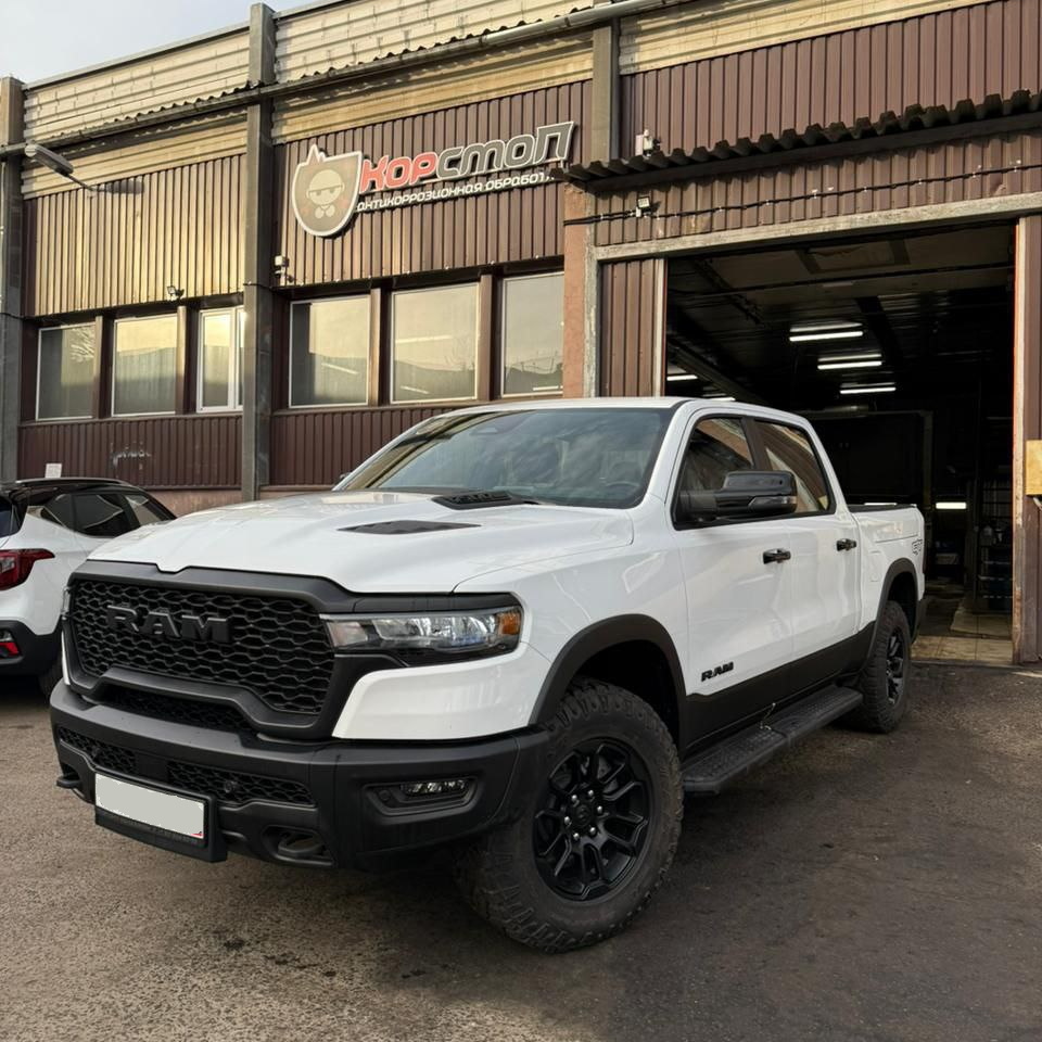Dodge RAM-1500 перед антикоррозийной обработкой в центре КорСтоп